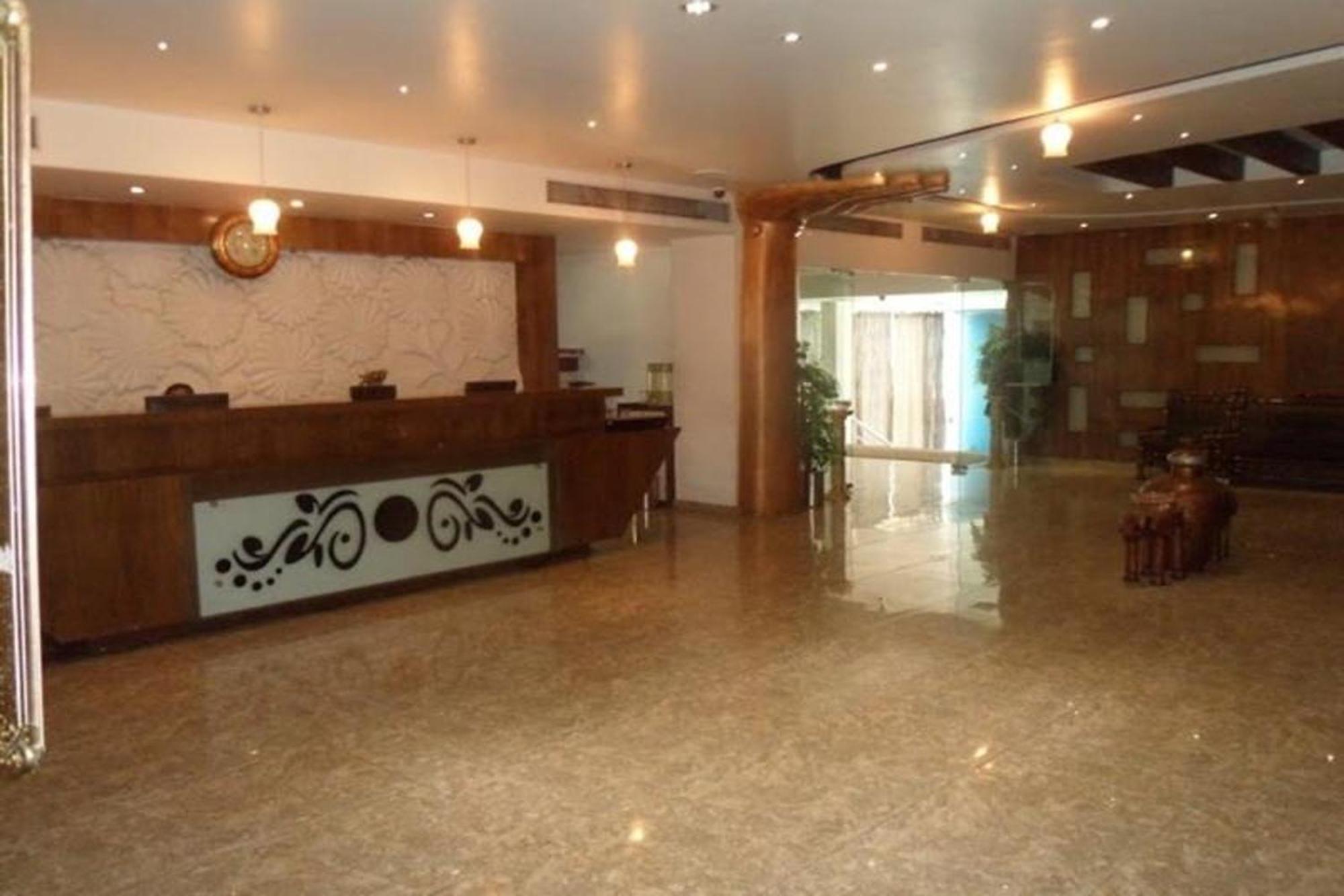 Hotel Maan Residency Satellite Road Ahmedabad Exterior photo