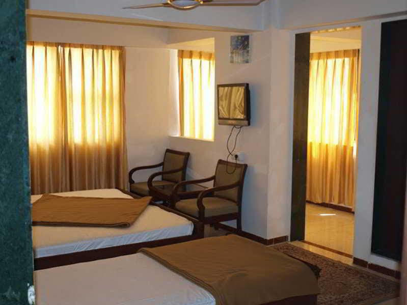 Hotel Maan Residency Satellite Road Ahmedabad Exterior photo
